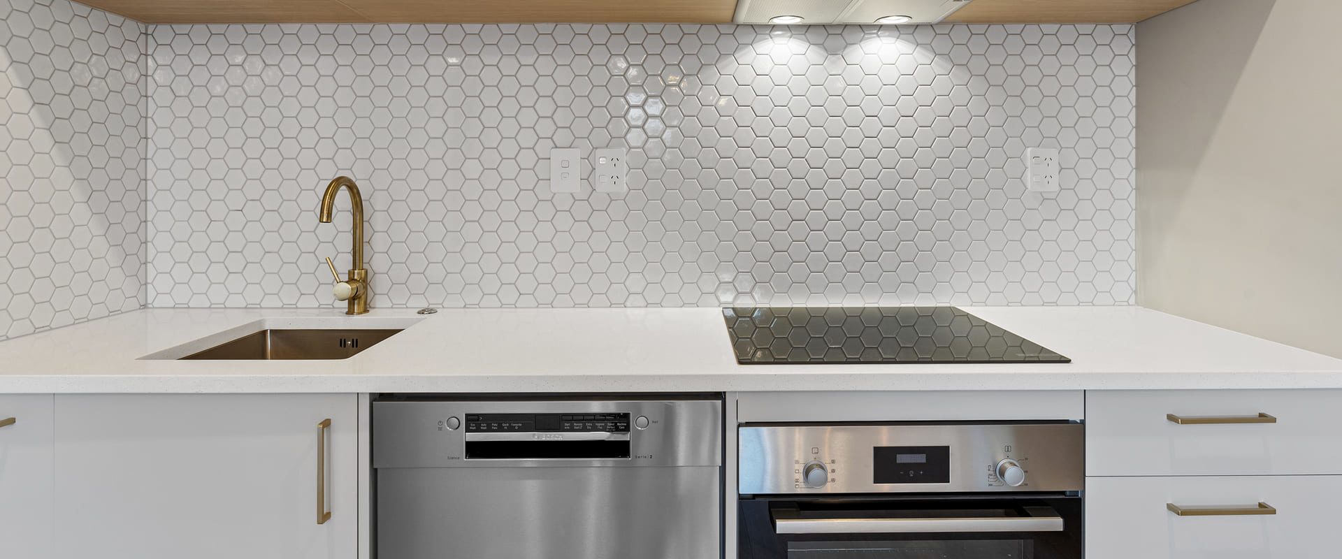 016_Open2view_ID585029-29_Mirrabrook_Unit_4